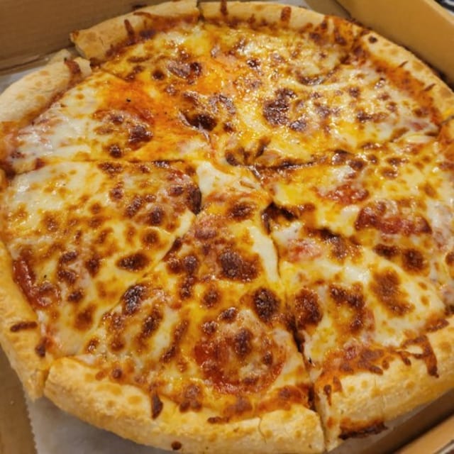 Maria's Pizza (Large).