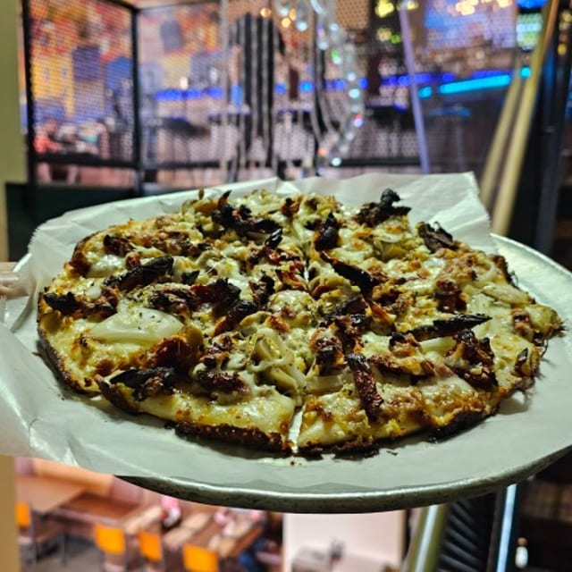 Tuscan Pizza (Medium).
